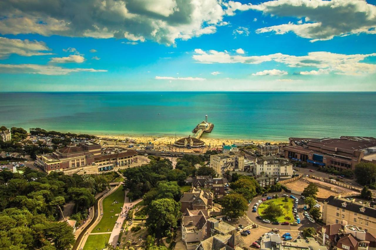 Bournemouth Beachfront Retreat 3 Bedroom 3 Bathroom Seaside B&B With Free Parking Exterior photo